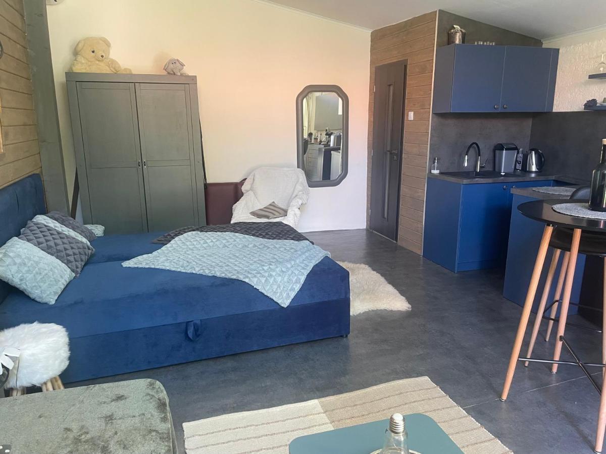 Monpe Apartmanik S Atmosferou Komárno Exteriör bild