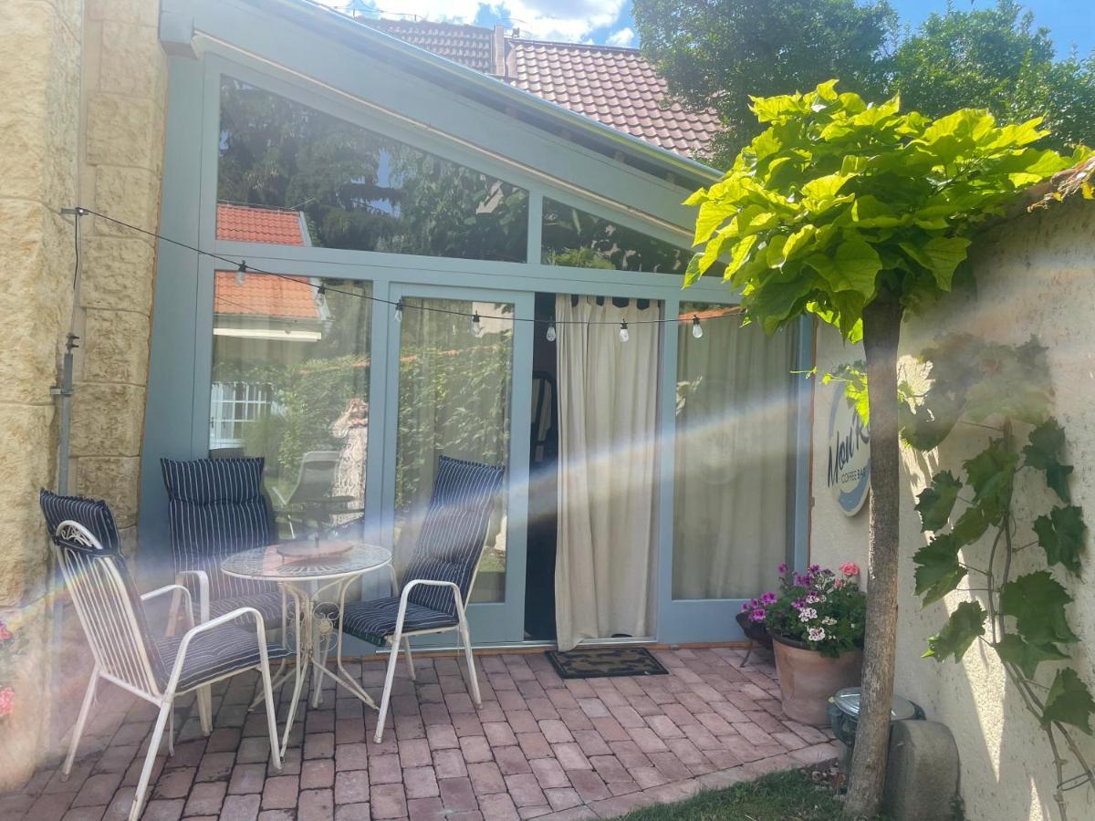Monpe Apartmanik S Atmosferou Komárno Exteriör bild