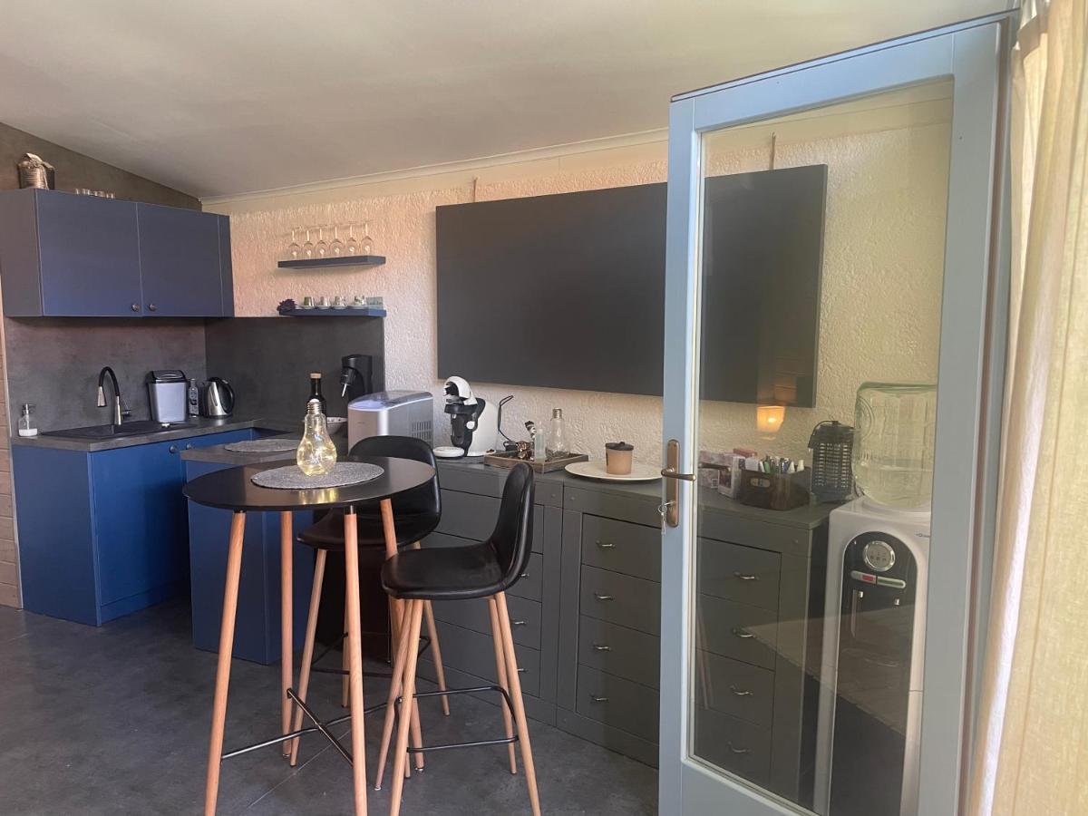 Monpe Apartmanik S Atmosferou Komárno Exteriör bild