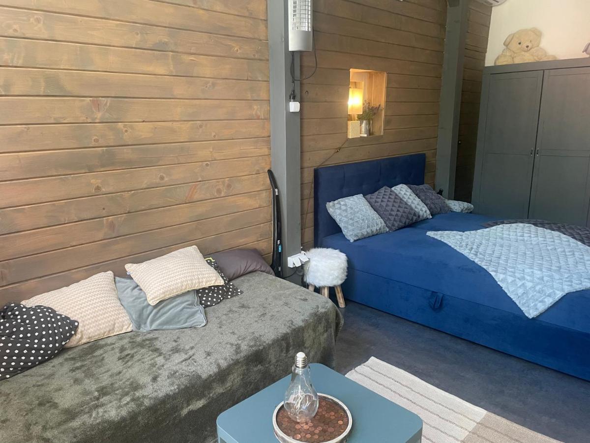 Monpe Apartmanik S Atmosferou Komárno Exteriör bild